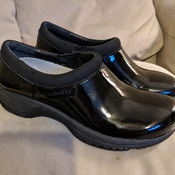 merrell professional shoes